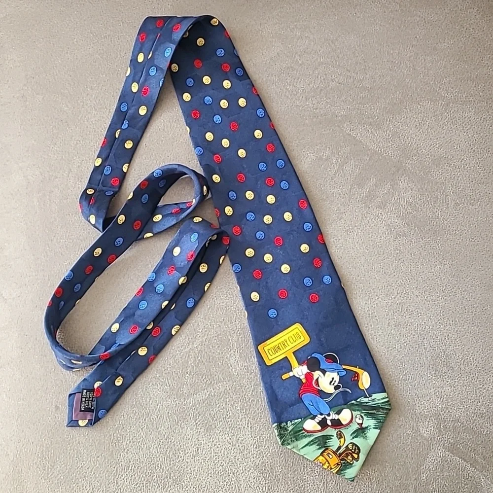 Disney mickey swinging